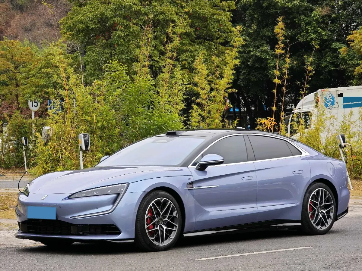 2025 YangWang U7 2.0T 245HP H4 E-CVT PHEV 52.4KWH,autocango,china used car exporter,china ev exporter,chinese used car exporter,chinese used ev exporter