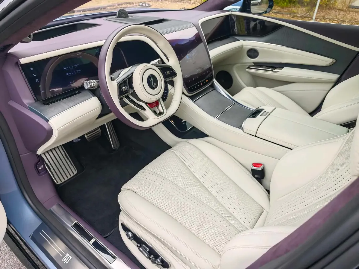 2025 YangWang U7 2.0T 245HP H4 E-CVT PHEV 52.4KWH,autocango,china used car exporter,china ev exporter,chinese used car exporter,chinese used ev exporter