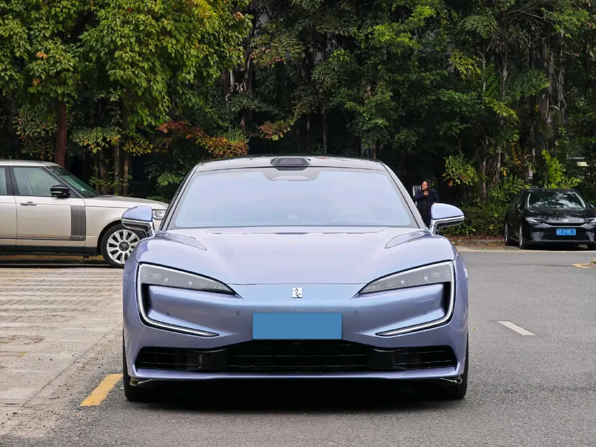 2025 YangWang U7 2.0T 245HP H4 E-CVT PHEV 52.4KWH,autocango,china used car exporter,china ev exporter,chinese used car exporter,chinese used ev exporter