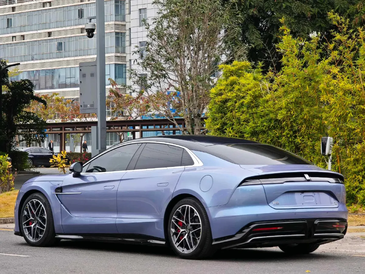 2025 YangWang U7 2.0T 245HP H4 E-CVT PHEV 52.4KWH,autocango,china used car exporter,china ev exporter,chinese used car exporter,chinese used ev exporter