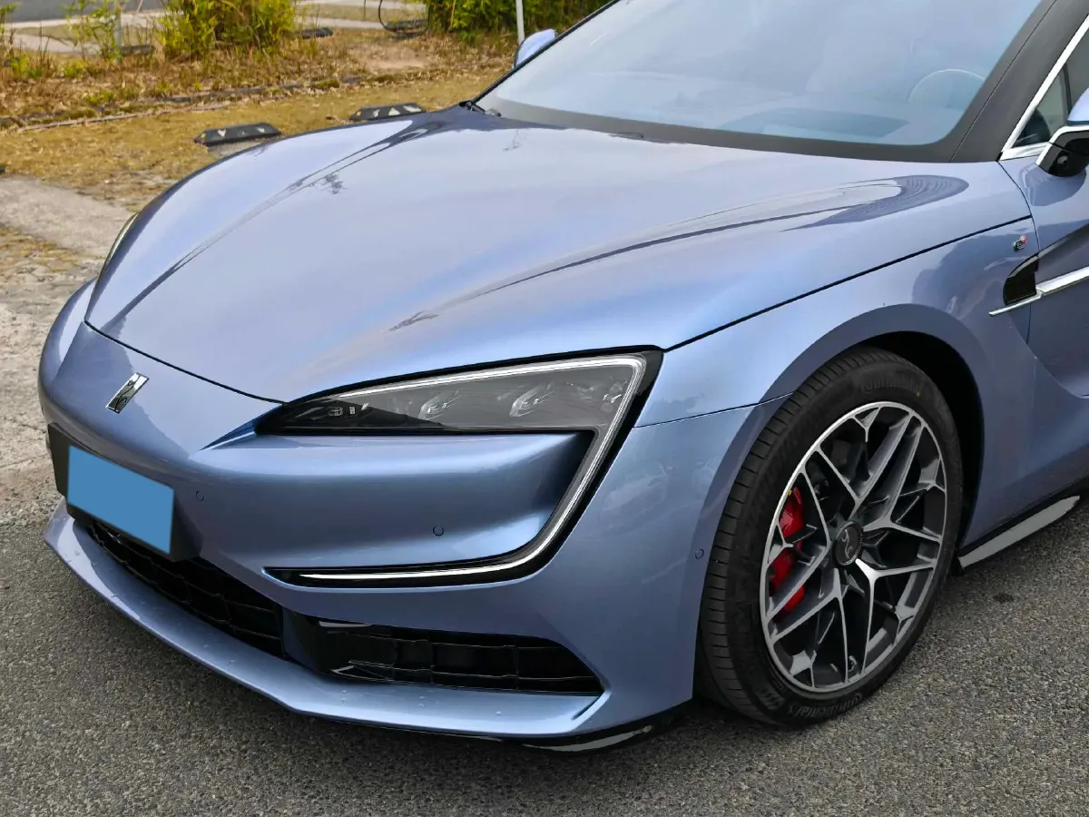 2025 YangWang U7 2.0T 245HP H4 E-CVT PHEV 52.4KWH,autocango,china used car exporter,china ev exporter,chinese used car exporter,chinese used ev exporter