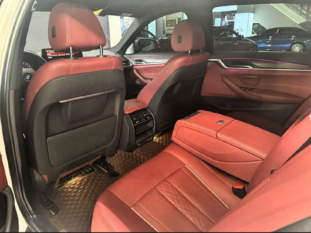 2021 BMW 5 Series 2.0T 252HP L4 8AT,autocango,china used car exporter,china ev exporter,chinese used car exporter,chinese used ev exporter