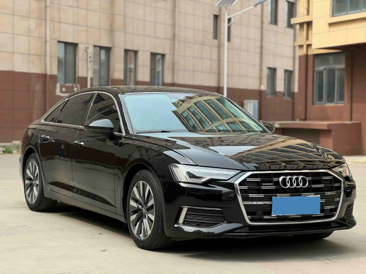 2021 Audi A6L 2.0T 224HP L4 7DCT,autocango,china used car exporter,china ev exporter,chinese used car exporter,chinese used ev exporter
