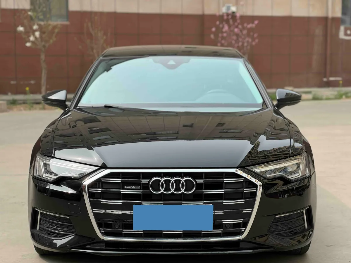 2021 Audi A6L 2.0T 224HP L4 7DCT,autocango,china used car exporter,china ev exporter,chinese used car exporter,chinese used ev exporter