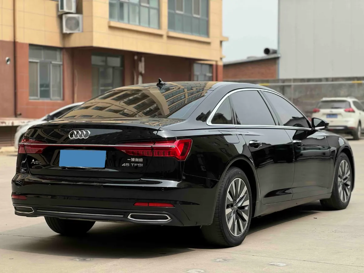 2021 Audi A6L 2.0T 224HP L4 7DCT,autocango,china used car exporter,china ev exporter,chinese used car exporter,chinese used ev exporter