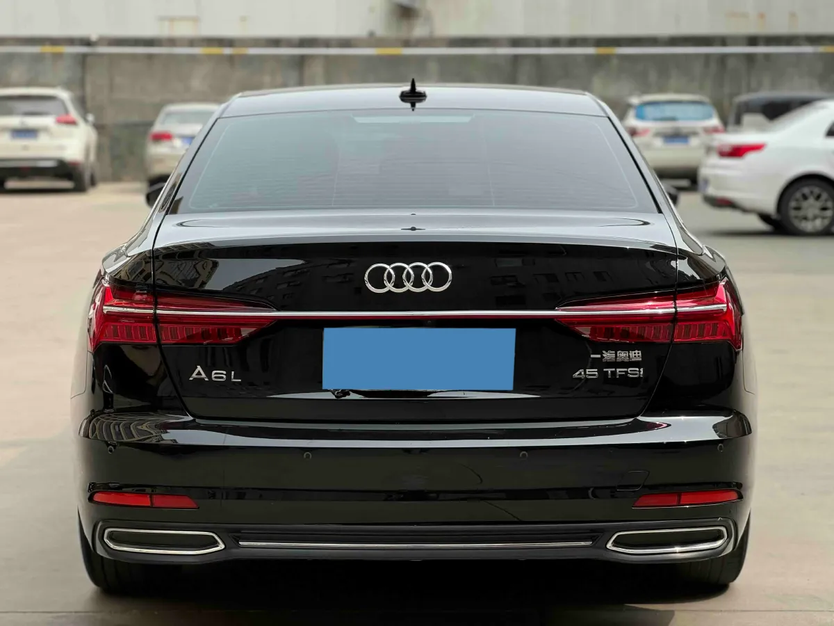 2021 Audi A6L 2.0T 224HP L4 7DCT,autocango,china used car exporter,china ev exporter,chinese used car exporter,chinese used ev exporter