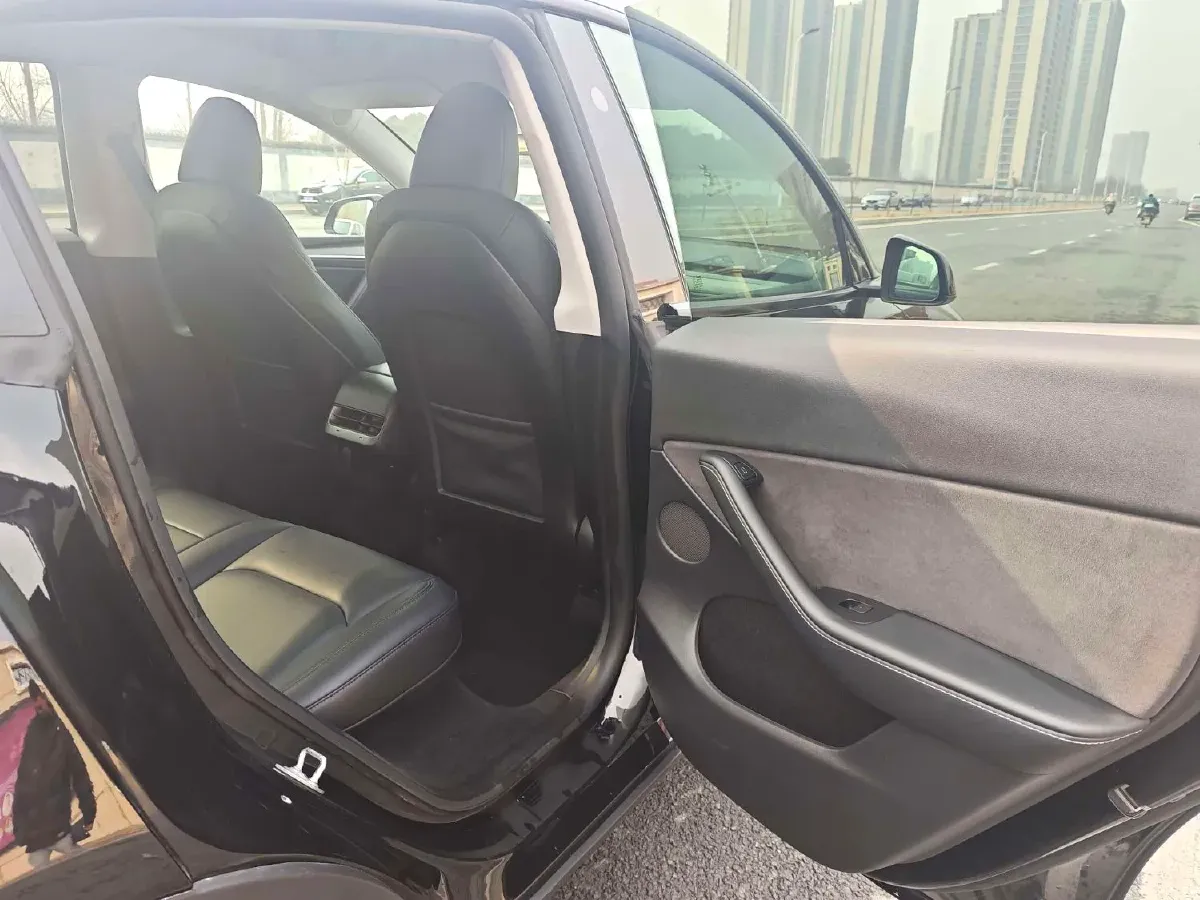 2024 Iveco OuSheng BEV 77.28KWH,autocango,china used car exporter,china ev exporter,chinese used car exporter,chinese used ev exporter