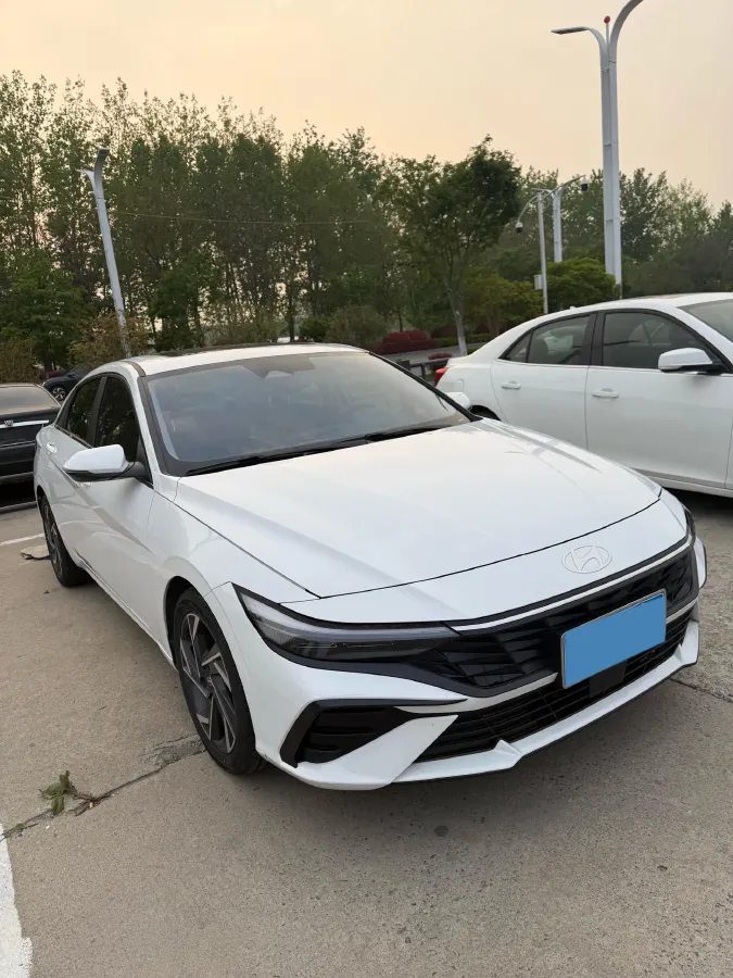 2023 Hyundai Elantra 1.5L 115HP L4 CVT,autocango,china used car exporter,china ev exporter,chinese used car exporter,chinese used ev exporter