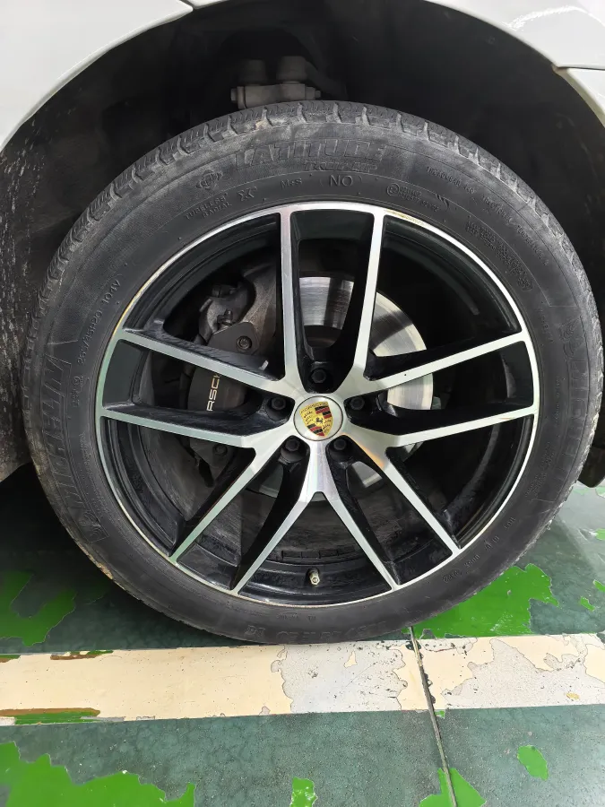 2022 Porsche Macan 2.0T 265HP L4 7DCT,autocango,china used car exporter,china ev exporter,chinese used car exporter,chinese used ev exporter