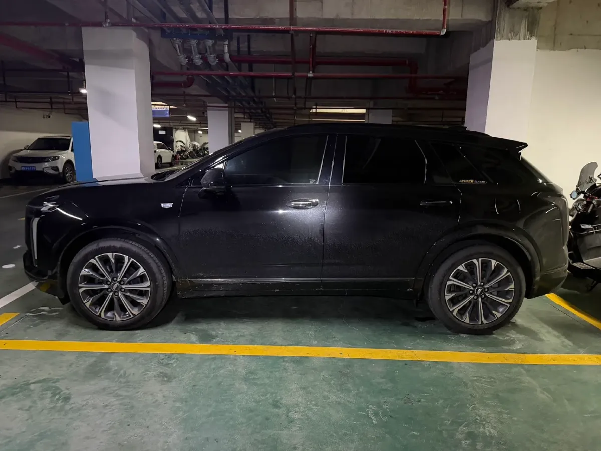 2026 Cadillac XT5 2.0T 237HP L4 9AT,autocango,china used car exporter,china ev exporter,chinese used car exporter,chinese used ev exporter