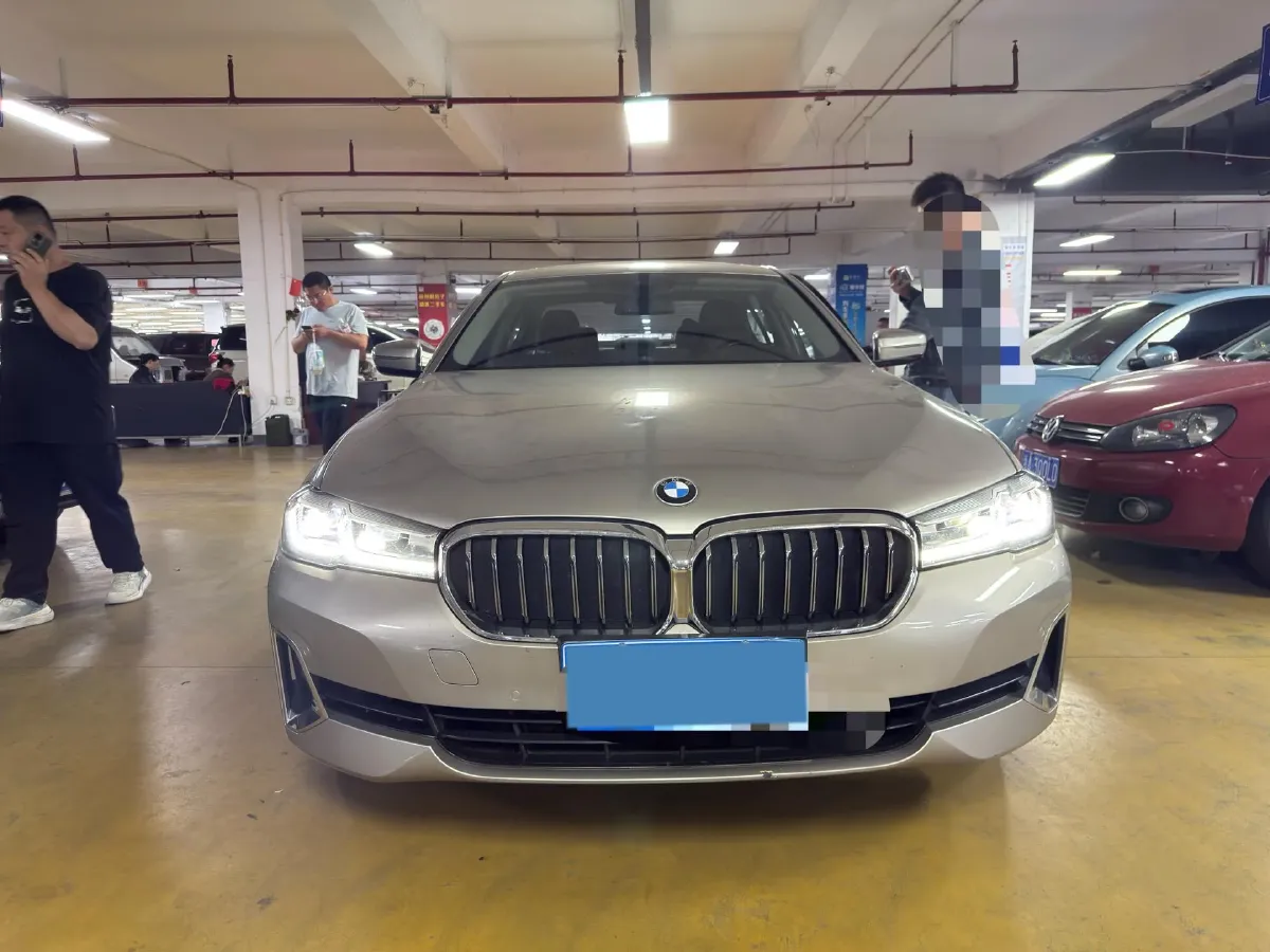 2021 BMW 5 Series 2.0T 252HP L4 8AT,autocango,china used car exporter,china ev exporter,chinese used car exporter,chinese used ev exporter