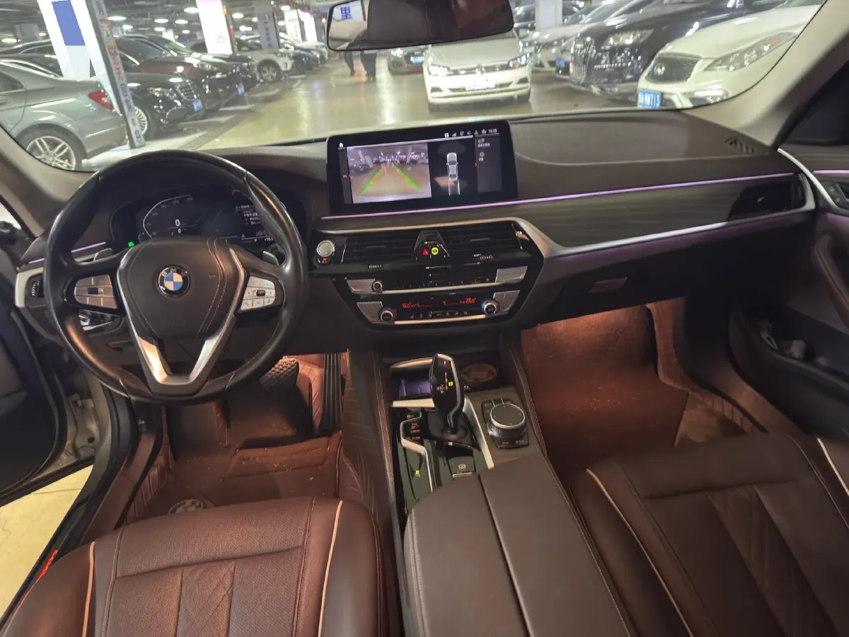 2021 BMW 5 Series 2.0T 252HP L4 8AT,autocango,china used car exporter,china ev exporter,chinese used car exporter,chinese used ev exporter