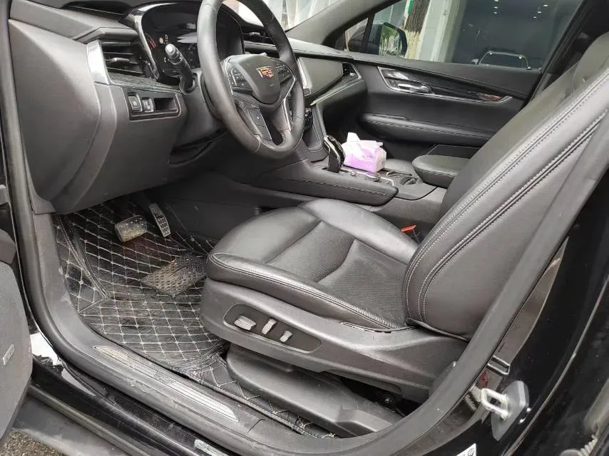 2021 Cadillac XT5 2.0T 237HP L4 9AT,autocango,china used car exporter,china ev exporter,chinese used car exporter,chinese used ev exporter