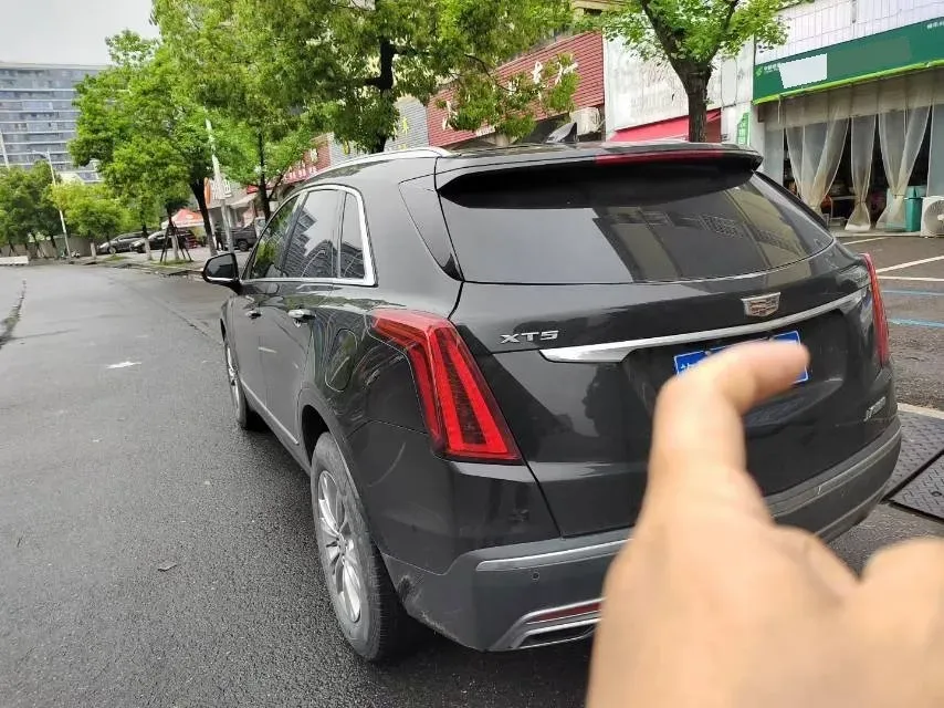 2021 Cadillac XT5 2.0T 237HP L4 9AT,autocango,china used car exporter,china ev exporter,chinese used car exporter,chinese used ev exporter