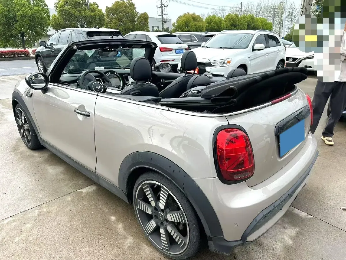 2022 MINI MINI 2.0T 192HP L4 7DCT,autocango,china used car exporter,china ev exporter,chinese used car exporter,chinese used ev exporter