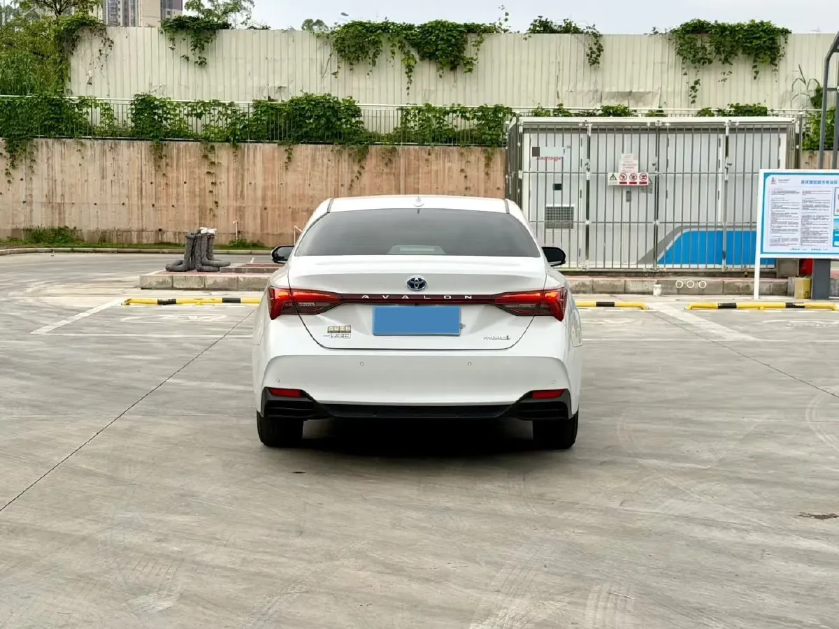 2022 Toyota Avalon 2.5L 178HP L4 E-CVT Hybrid,autocango,china used car exporter,china ev exporter,chinese used car exporter,chinese used ev exporter