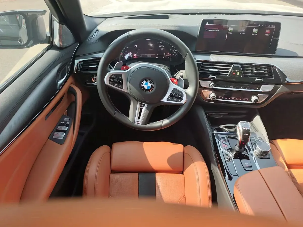 2021 BMW M5 4.4T 600HP V8 8AT,autocango,china used car exporter,china ev exporter,chinese used car exporter,chinese used ev exporter