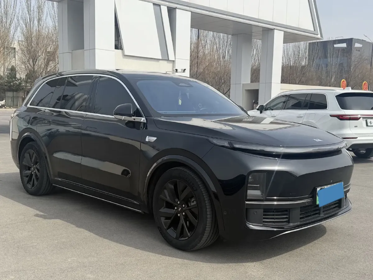 2023 Li L8 Range Extended 154HP REEV 40.9KWH,autocango,china used car exporter,china ev exporter,chinese used car exporter,chinese used ev exporter