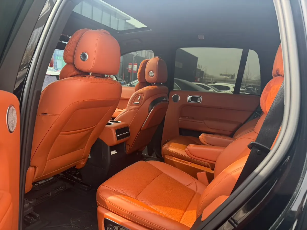 2023 Li L8 Range Extended 154HP REEV 40.9KWH,autocango,china used car exporter,china ev exporter,chinese used car exporter,chinese used ev exporter