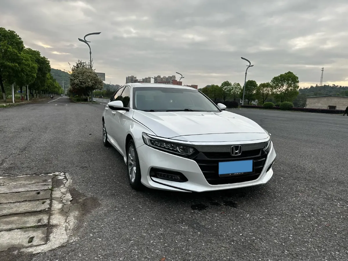 2018 Honda Accord 1.5T 194HP L4 CVT,autocango,china used car exporter,china ev exporter,chinese used car exporter,chinese used ev exporter