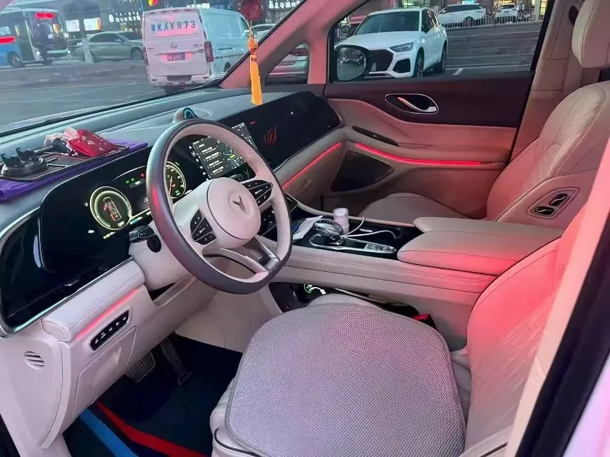 2022 Voyah Dream 1.5T 136HP L4 PHEV 25.57KWH,autocango,china used car exporter,china ev exporter,chinese used car exporter,chinese used ev exporter