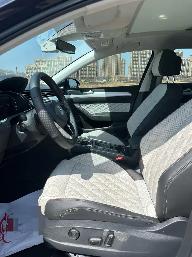 2023 Volkswagen Magotan 2.0T 186HP L4 7DCT,autocango,china used car exporter,china ev exporter,chinese used car exporter,chinese used ev exporter