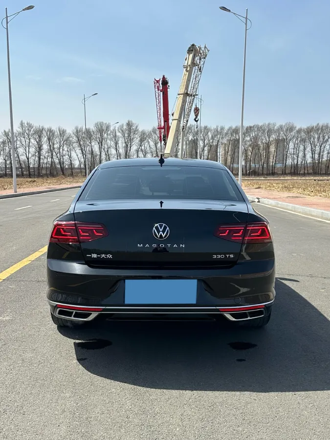 2023 Volkswagen Magotan 2.0T 186HP L4 7DCT,autocango,china used car exporter,china ev exporter,chinese used car exporter,chinese used ev exporter