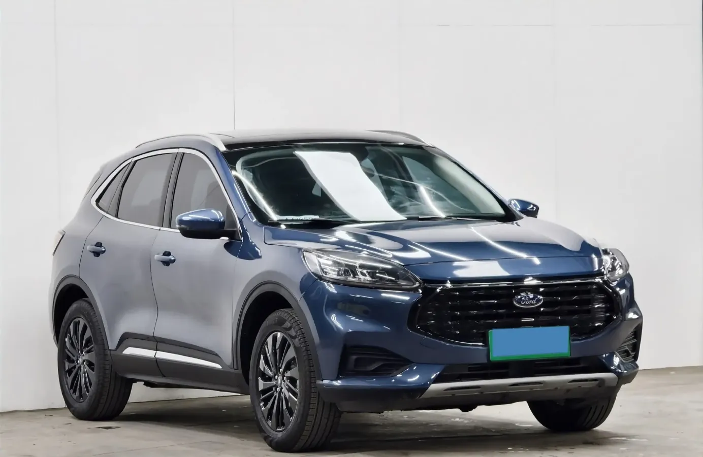 2024 Ford Escape 2.0T 248HP L4 8AT,autocango,china used car exporter,china ev exporter,chinese used car exporter,chinese used ev exporter