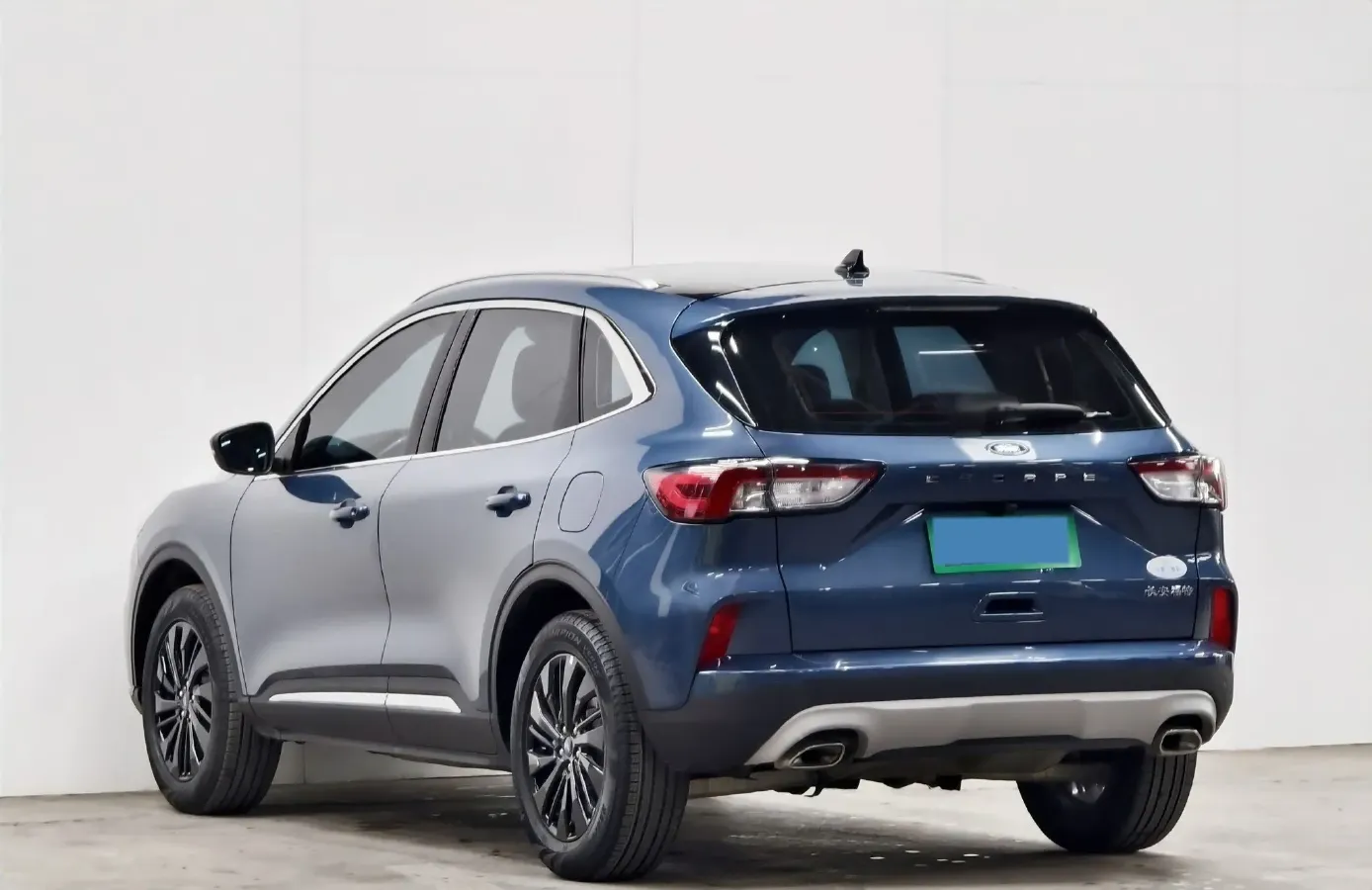 2024 Ford Escape 2.0T 248HP L4 8AT,autocango,china used car exporter,china ev exporter,chinese used car exporter,chinese used ev exporter