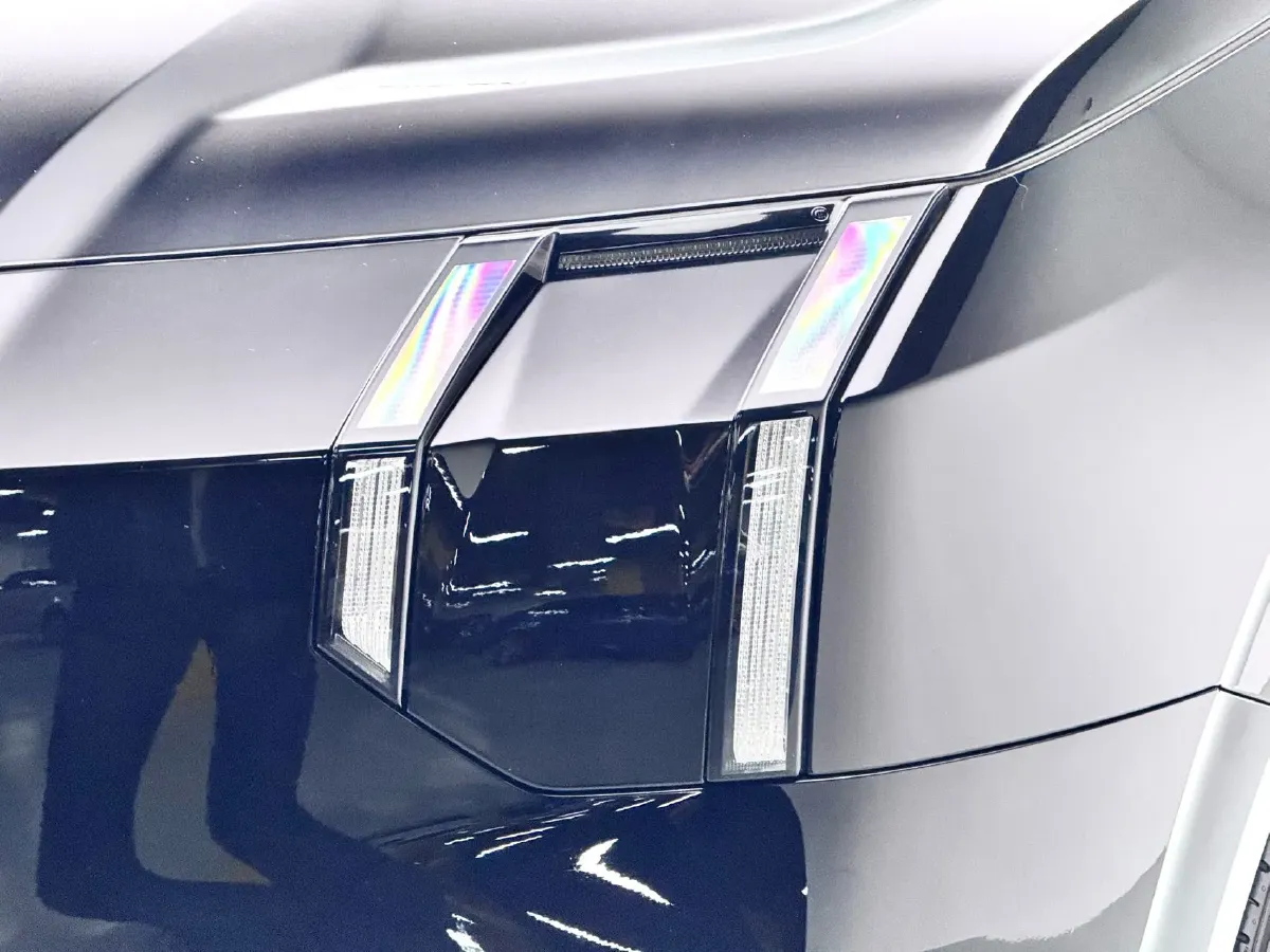 2022 Zeekr 009 BEV 116KWH,autocango,china used car exporter,china ev exporter,chinese used car exporter,chinese used ev exporter