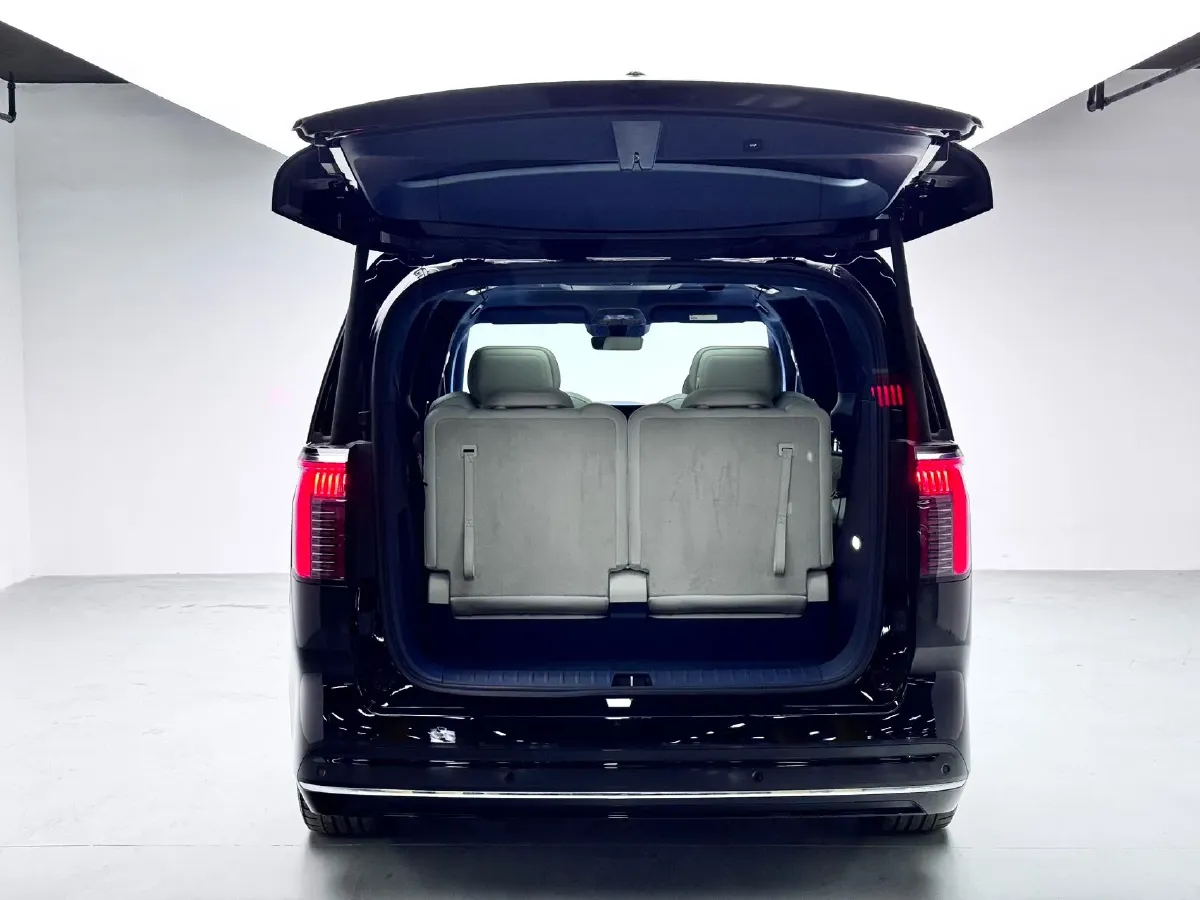 2022 Zeekr 009 BEV 116KWH,autocango,china used car exporter,china ev exporter,chinese used car exporter,chinese used ev exporter