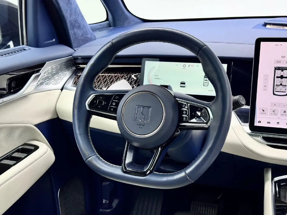 2022 Zeekr 009 BEV 116KWH,autocango,china used car exporter,china ev exporter,chinese used car exporter,chinese used ev exporter