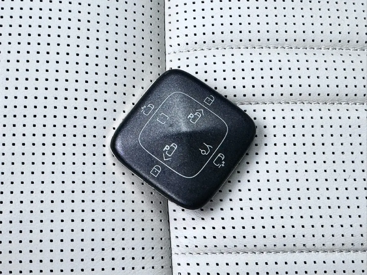 2022 Zeekr 009 BEV 116KWH,autocango,china used car exporter,china ev exporter,chinese used car exporter,chinese used ev exporter