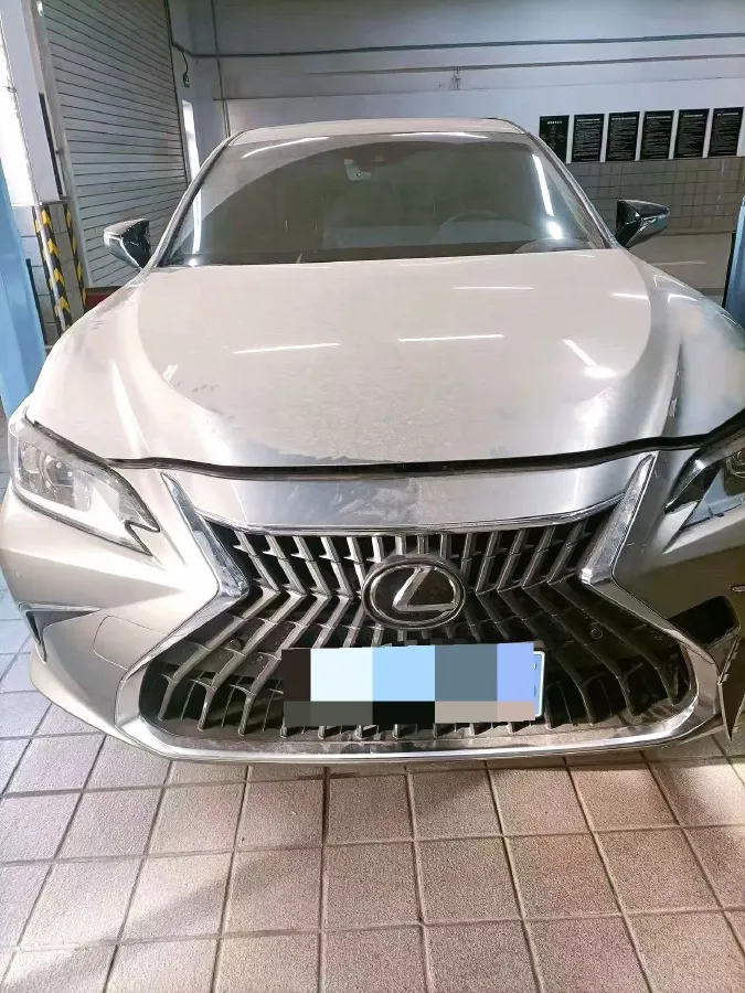 2024 Lexus ES 2.0L 173HP L4 CVT,autocango,china used car exporter,china ev exporter,chinese used car exporter,chinese used ev exporter