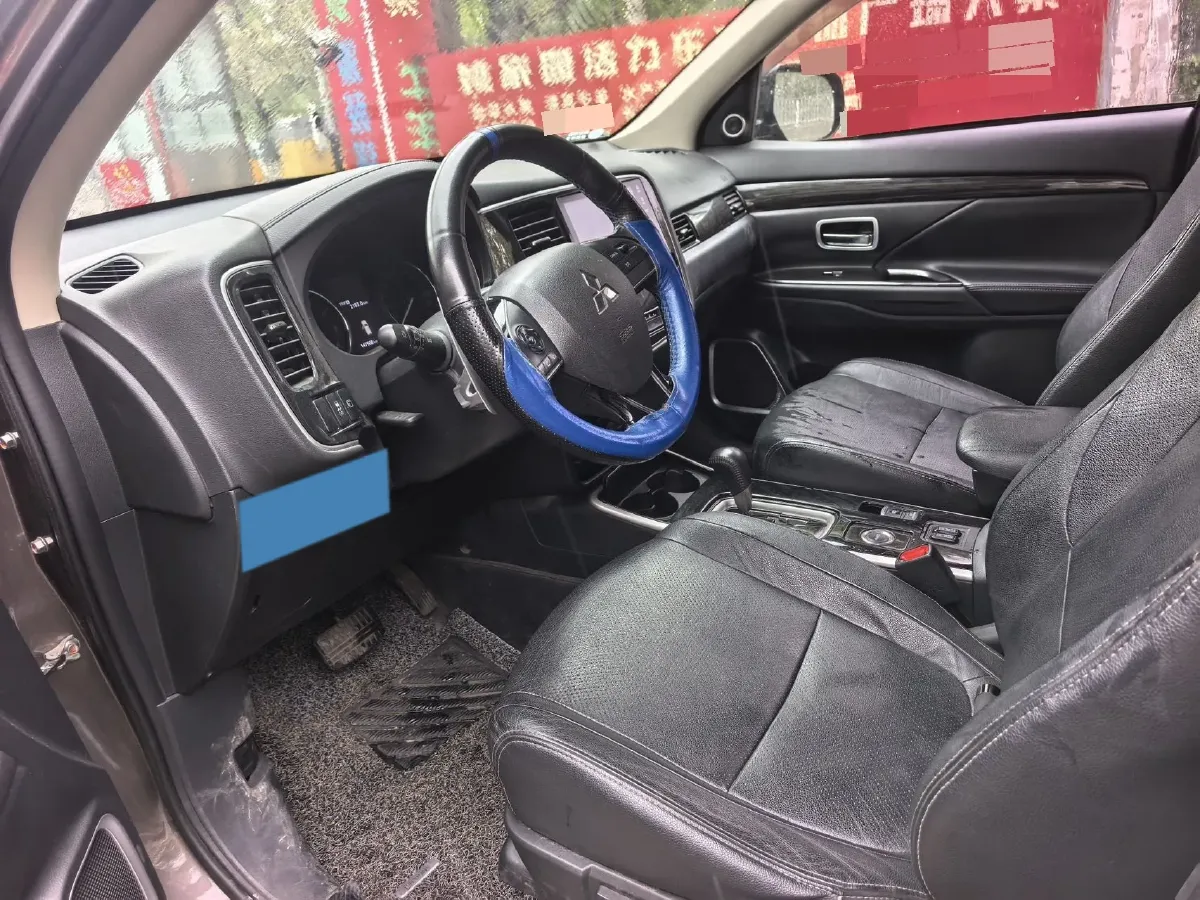 2018 Mitsubishi Outlander 2.4L 192HP L4 CVT,autocango,china used car exporter,china ev exporter,chinese used car exporter,chinese used ev exporter