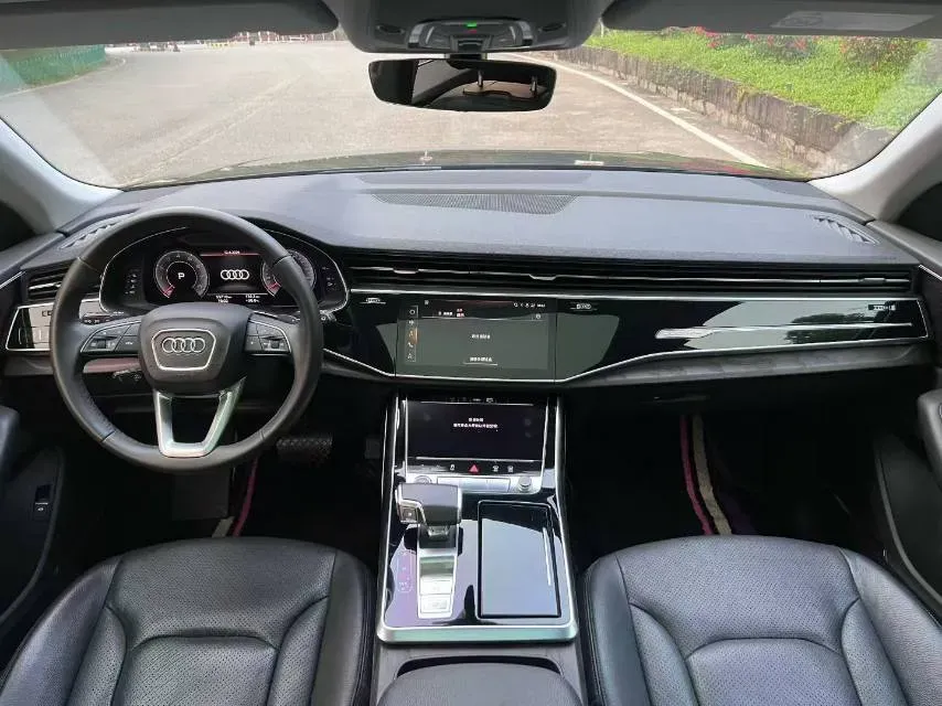 2021 Audi Q8 2.0T 245HP L4 8AT,autocango,china used car exporter,china ev exporter,chinese used car exporter,chinese used ev exporter