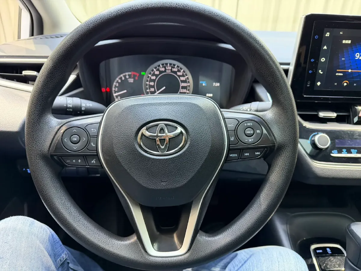 2021 Toyota Corolla 1.5L 121HP L3 CVT,autocango,china used car exporter,china ev exporter,chinese used car exporter,chinese used ev exporter