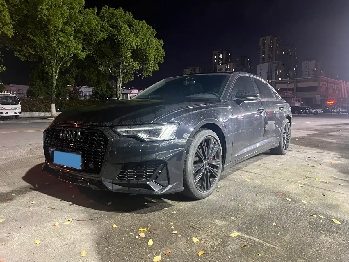 2022 Audi A6L 2.0T 224HP L4 7DCT,autocango,china used car exporter,china ev exporter,chinese used car exporter,chinese used ev exporter