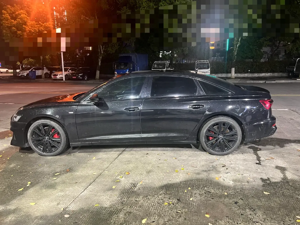 2022 Audi A6L 2.0T 224HP L4 7DCT,autocango,china used car exporter,china ev exporter,chinese used car exporter,chinese used ev exporter