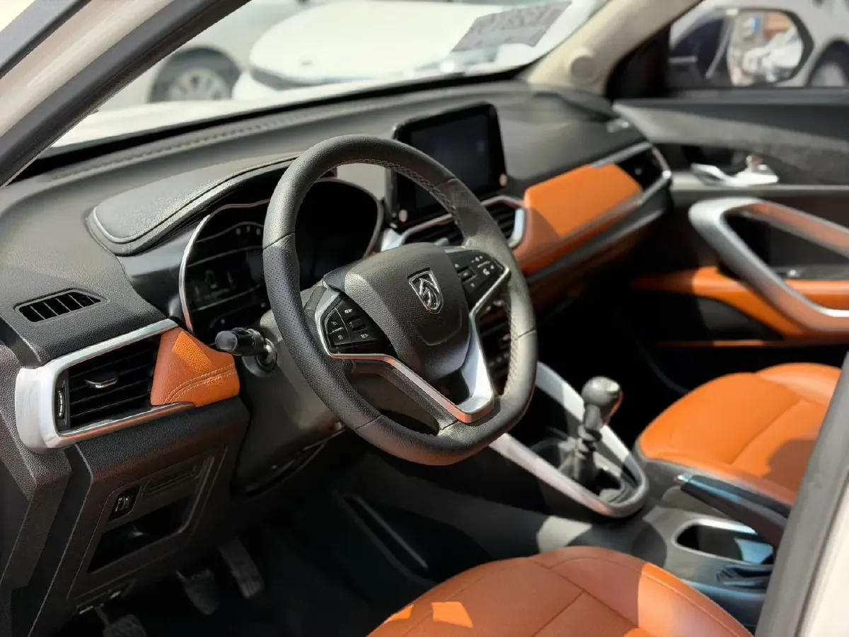 2017 BaoJun 510 1.5L 112HP L4 6MT,autocango,china used car exporter,china ev exporter,chinese used car exporter,chinese used ev exporter