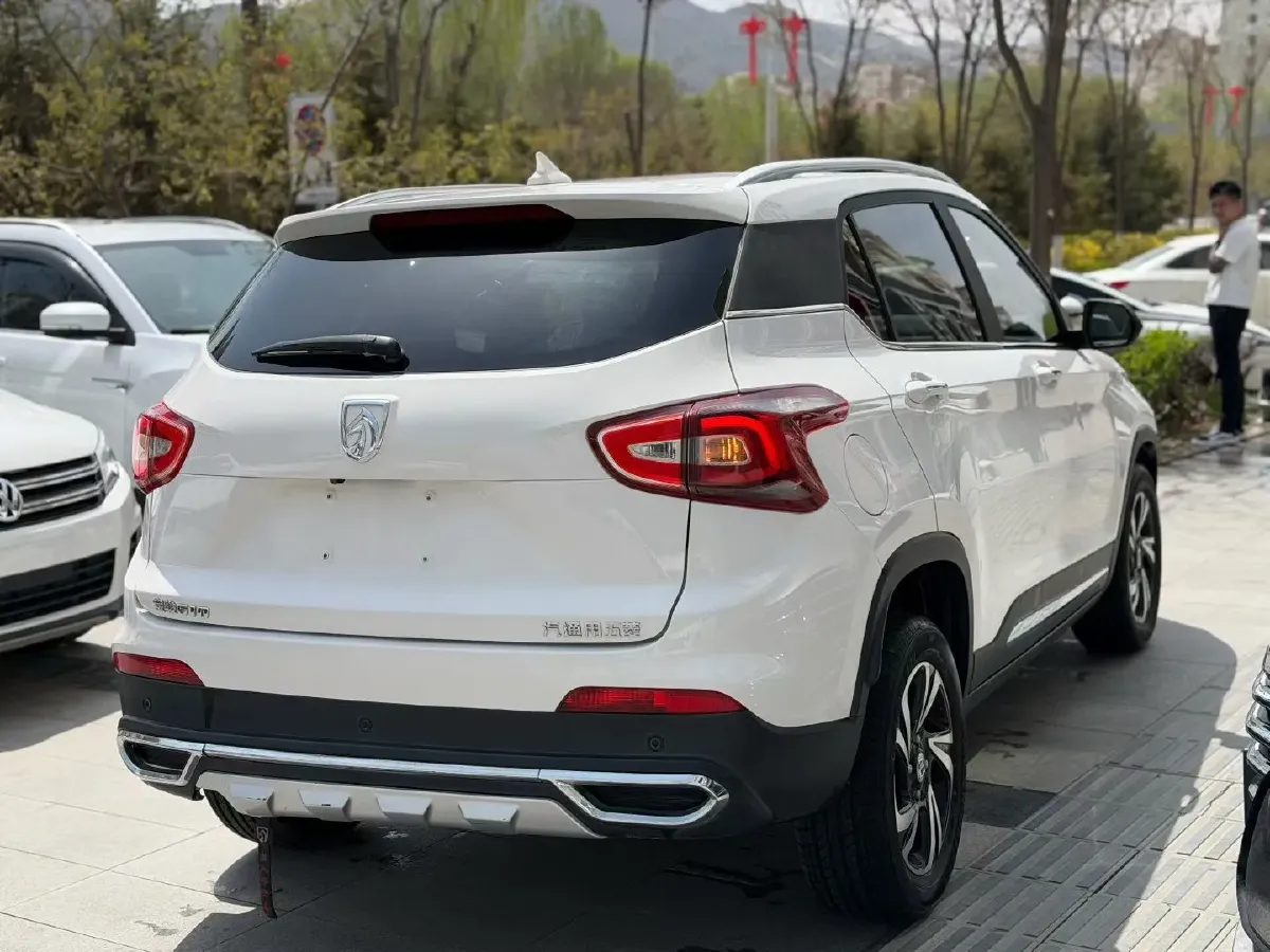 2017 BaoJun 510 1.5L 112HP L4 6MT,autocango,china used car exporter,china ev exporter,chinese used car exporter,chinese used ev exporter