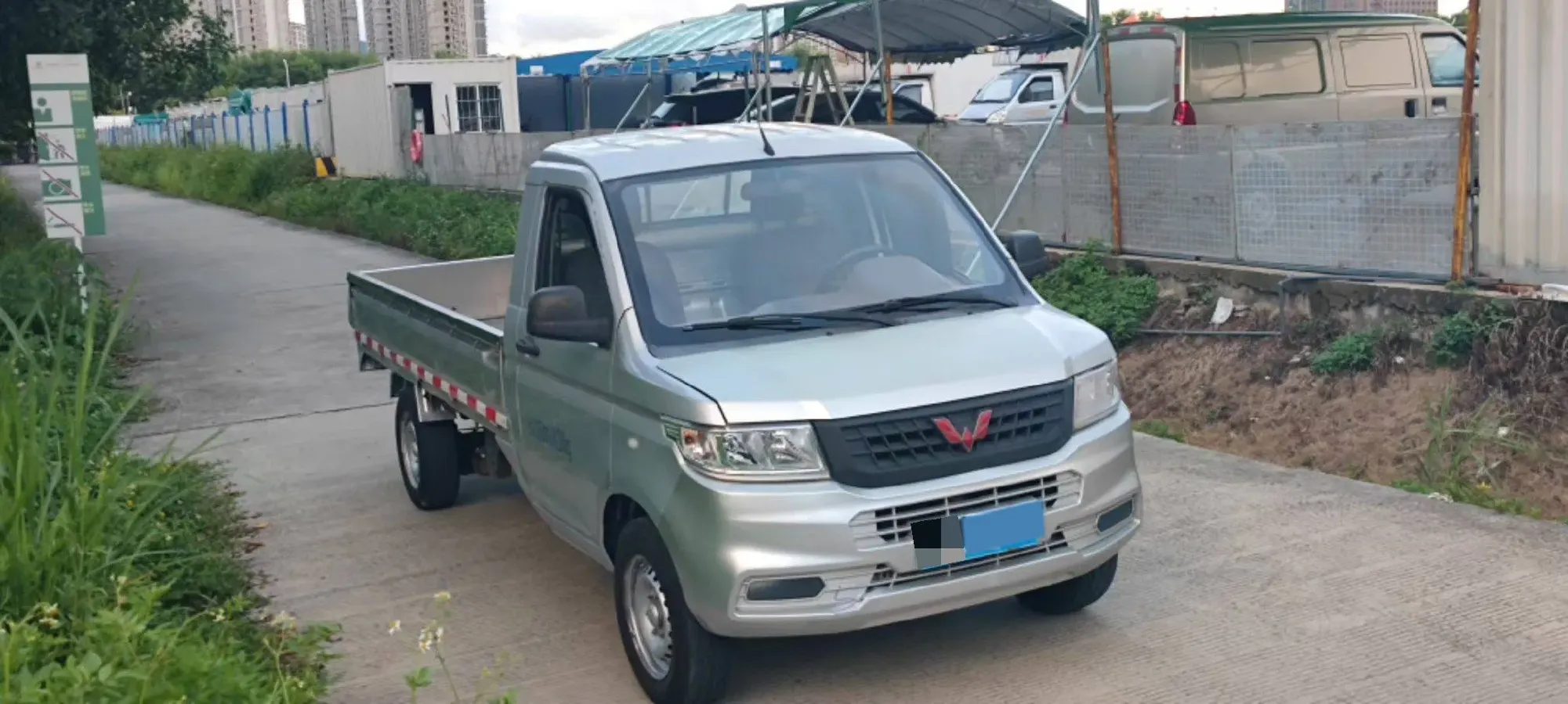 2018 WuLing HongGuang 1.5L 105HP L4 5MT,autocango,china used car exporter,china ev exporter,chinese used car exporter,chinese used ev exporter