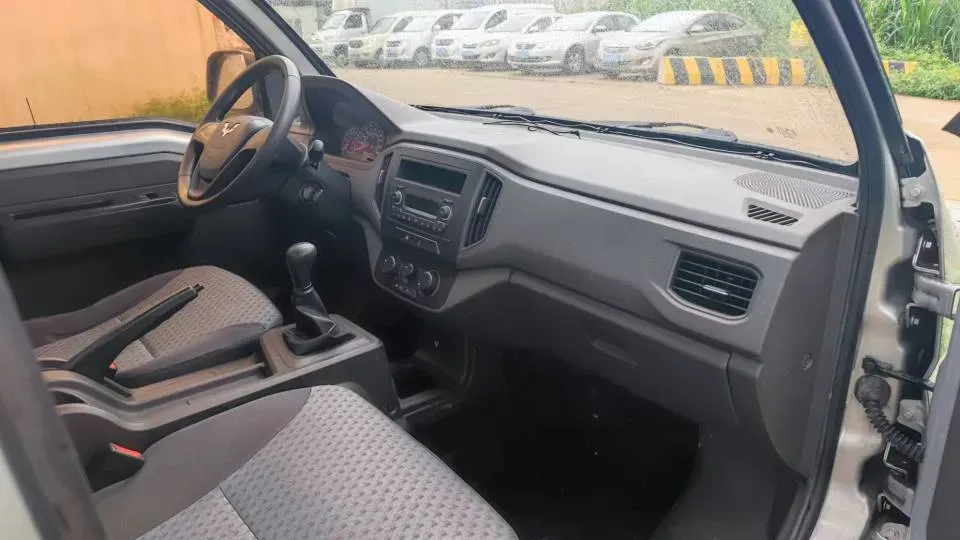 2018 WuLing HongGuang 1.5L 105HP L4 5MT,autocango,china used car exporter,china ev exporter,chinese used car exporter,chinese used ev exporter