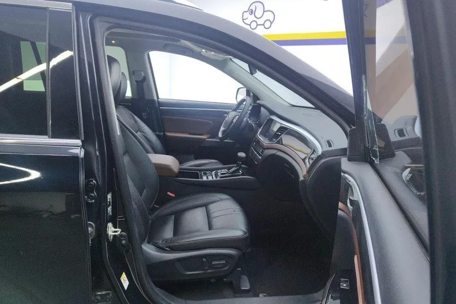 2017 GAC Trumpchi GS8 2.0T 201HP L4 6AT,autocango,china used car exporter,china ev exporter,chinese used car exporter,chinese used ev exporter