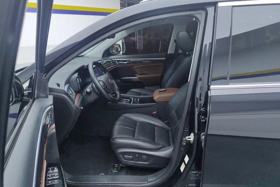 2017 GAC Trumpchi GS8 2.0T 201HP L4 6AT,autocango,china used car exporter,china ev exporter,chinese used car exporter,chinese used ev exporter