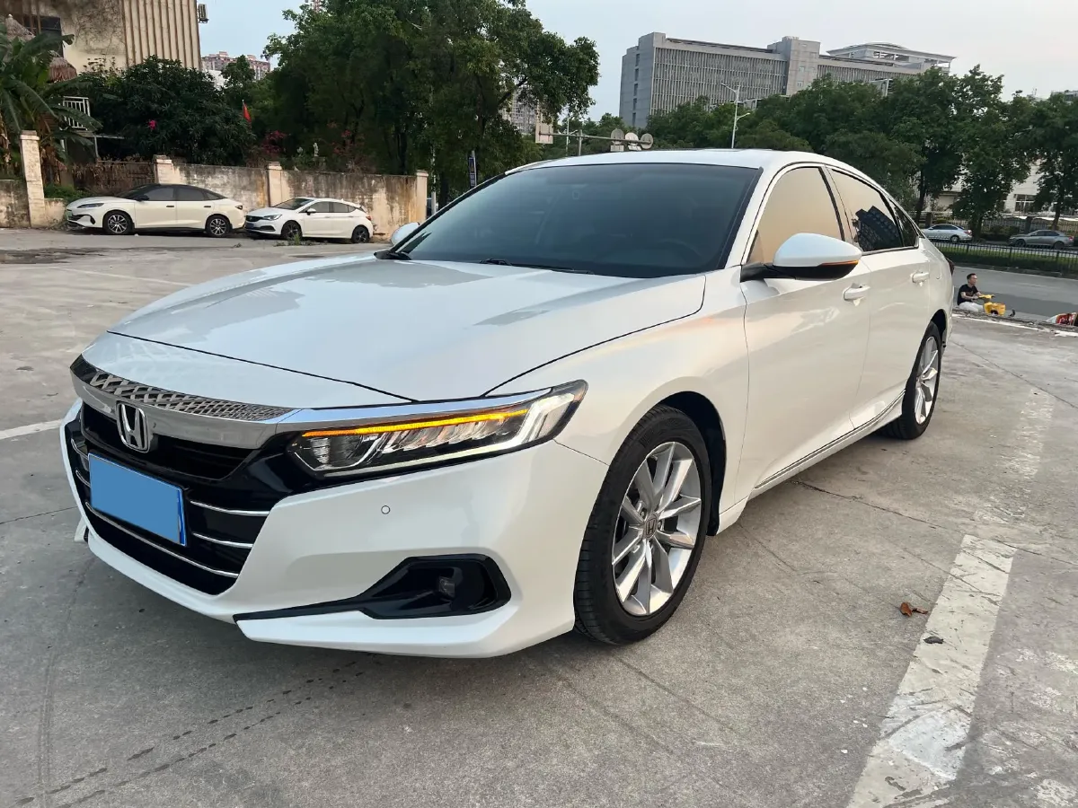 2022 Honda Accord 1.5T 194HP L4 CVT,autocango,china used car exporter,china ev exporter,chinese used car exporter,chinese used ev exporter
