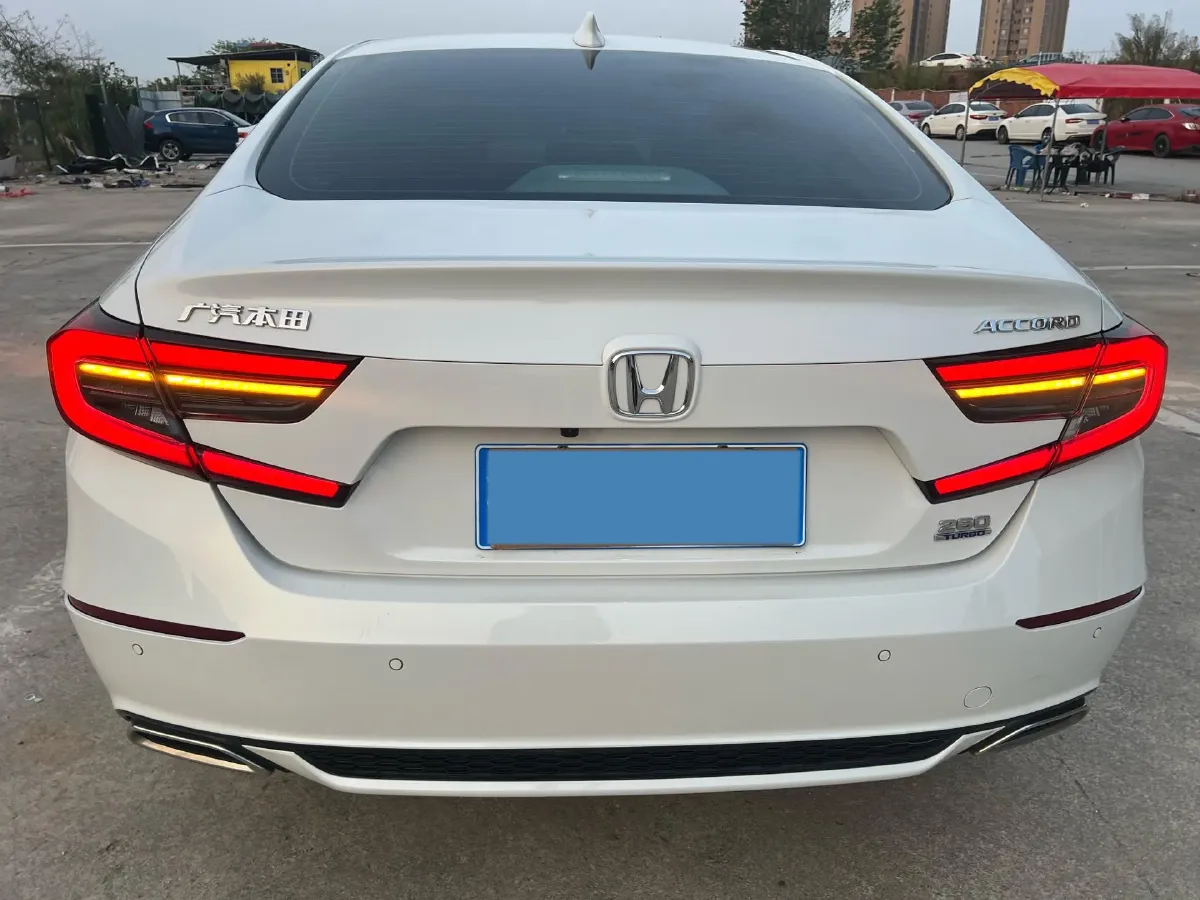 2022 Honda Accord 1.5T 194HP L4 CVT,autocango,china used car exporter,china ev exporter,chinese used car exporter,chinese used ev exporter