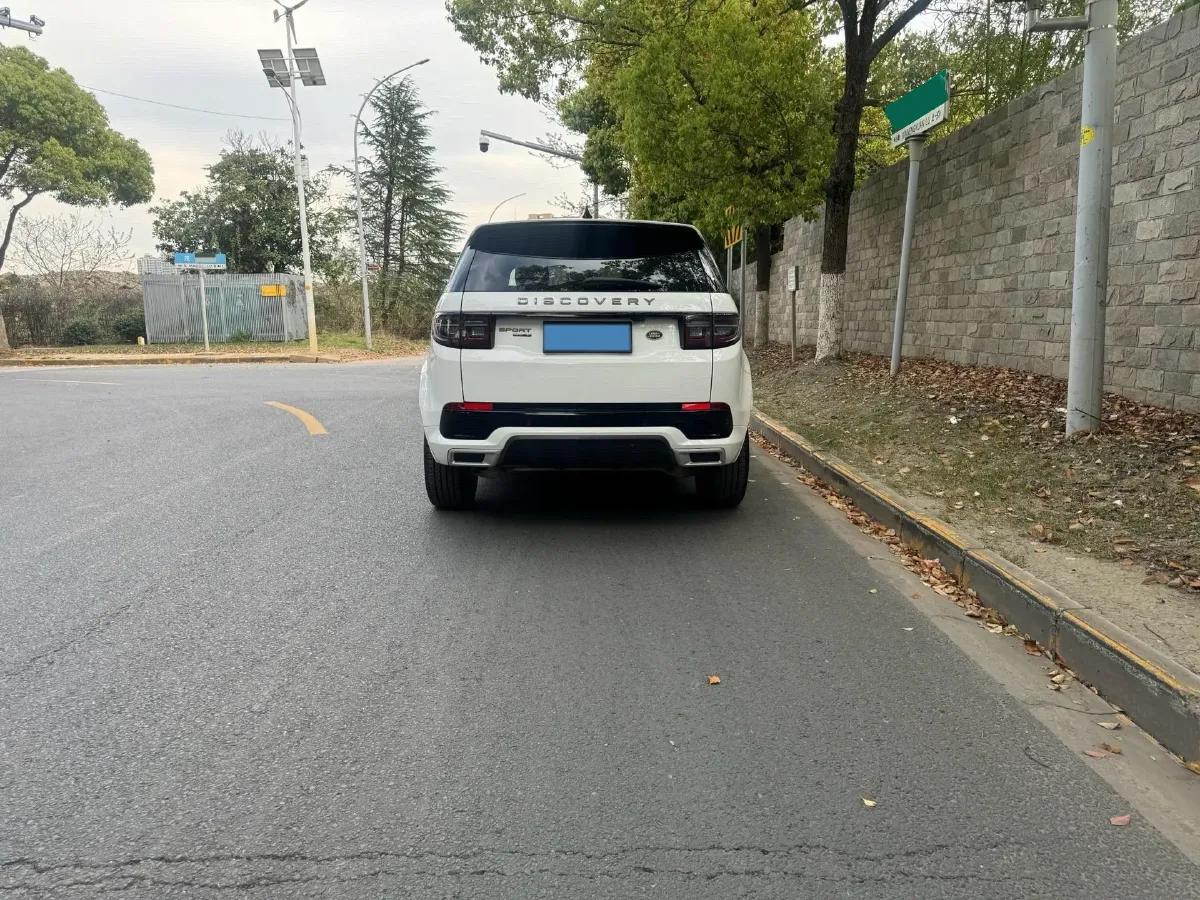 2021 Land Rover Discovery Sport 2.0T 249HP L4 9AT,autocango,china used car exporter,china ev exporter,chinese used car exporter,chinese used ev exporter