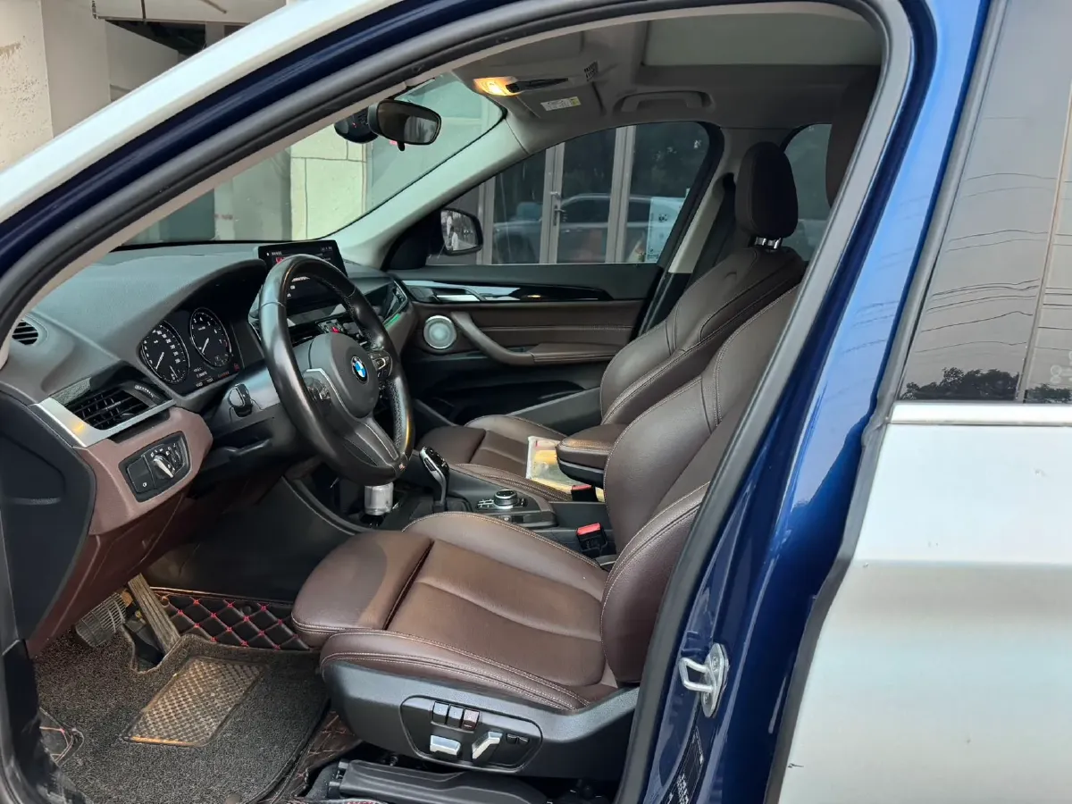 2021 BMW X1 2.0T 192HP L4 7DCT,autocango,china used car exporter,china ev exporter,chinese used car exporter,chinese used ev exporter