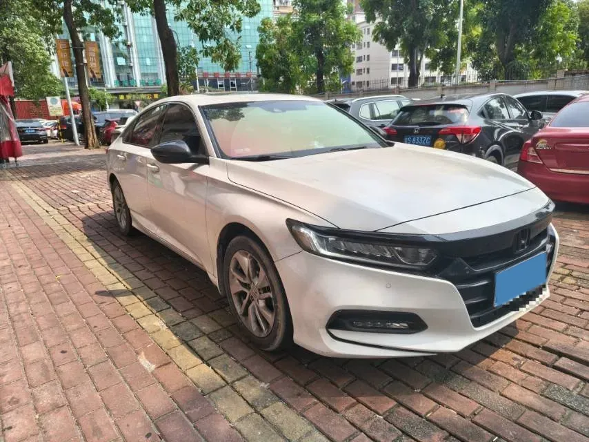 2021 Honda Accord 1.5T 194HP L4 CVT,autocango,china used car exporter,china ev exporter,chinese used car exporter,chinese used ev exporter